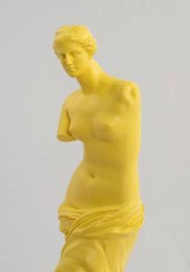 Sculpture Vénus jaune 30 cm