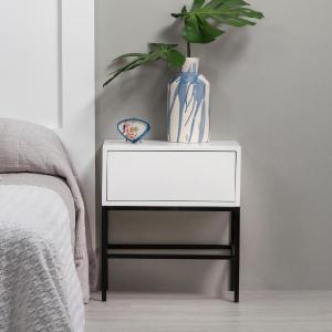 COMODA PUSH 4 C. LACADO BLANCO, BASE METAL ORO. 100*95*40 CM