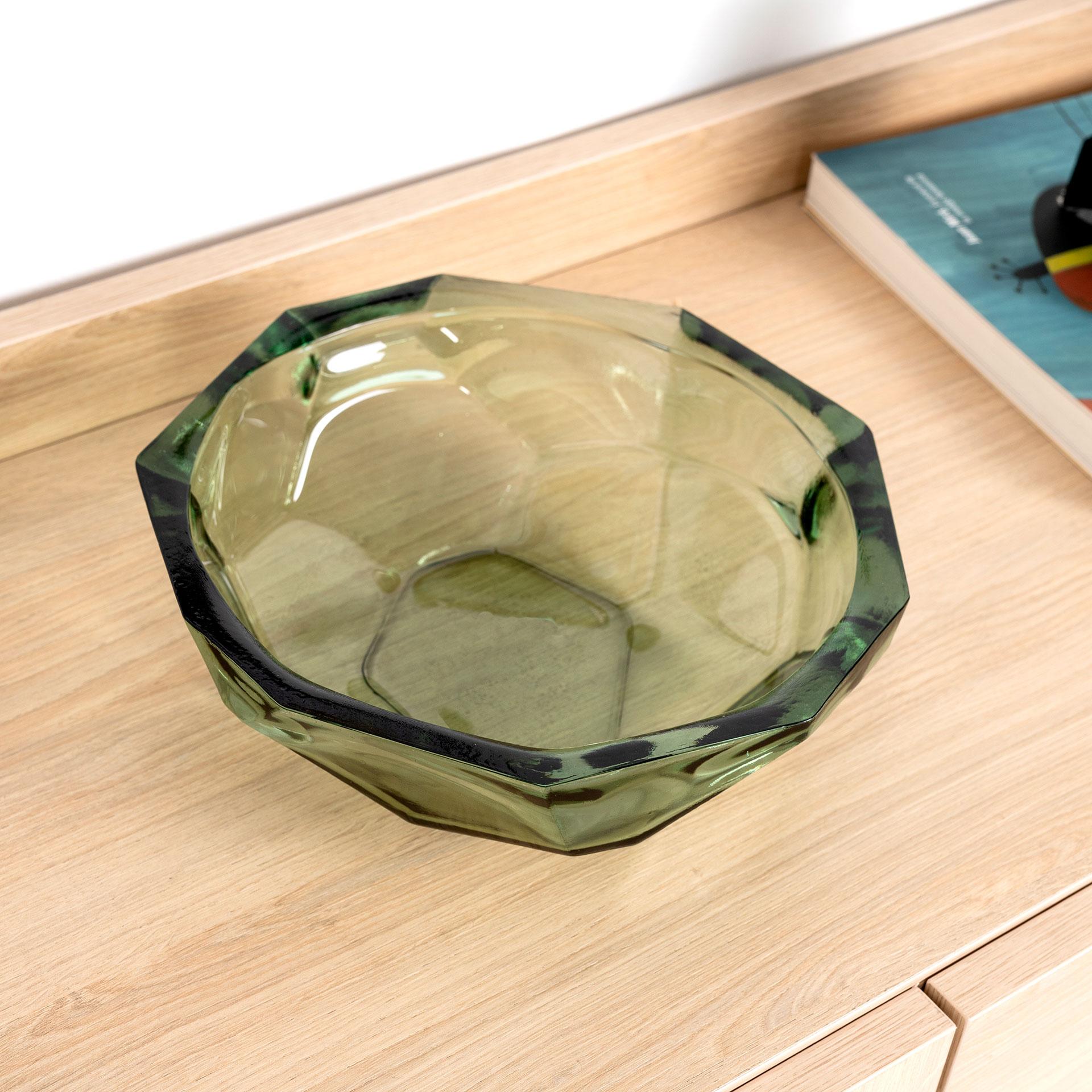 Green crystal centerpiece 25 cm