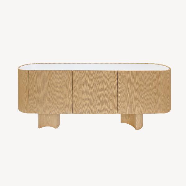 APARADOR POMPEYA. 3 PUERTAS. CHAPA ROBLE Y PORCELÁNICO BLANCO. 221*45.5*80.5 CM