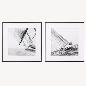 Set of 2 pictures with wooden frames 50*50 cm/unit.
