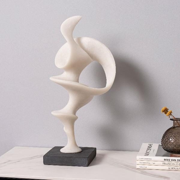 ESCULTURA POLYRESINA 52*22*16 CM. EFECTO PIEDRA BLANCA, BASE NEGRA