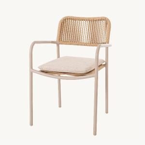 Silla Macarella blanca y asiento beige
