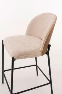 Taburete Ingrid, asiento chapa nogal curvado y tapizado beige