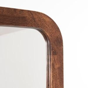 Espejo de suelo con marco de madera nogal