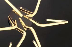 Lámpara de techo led en cromado. 32*66*66 cm