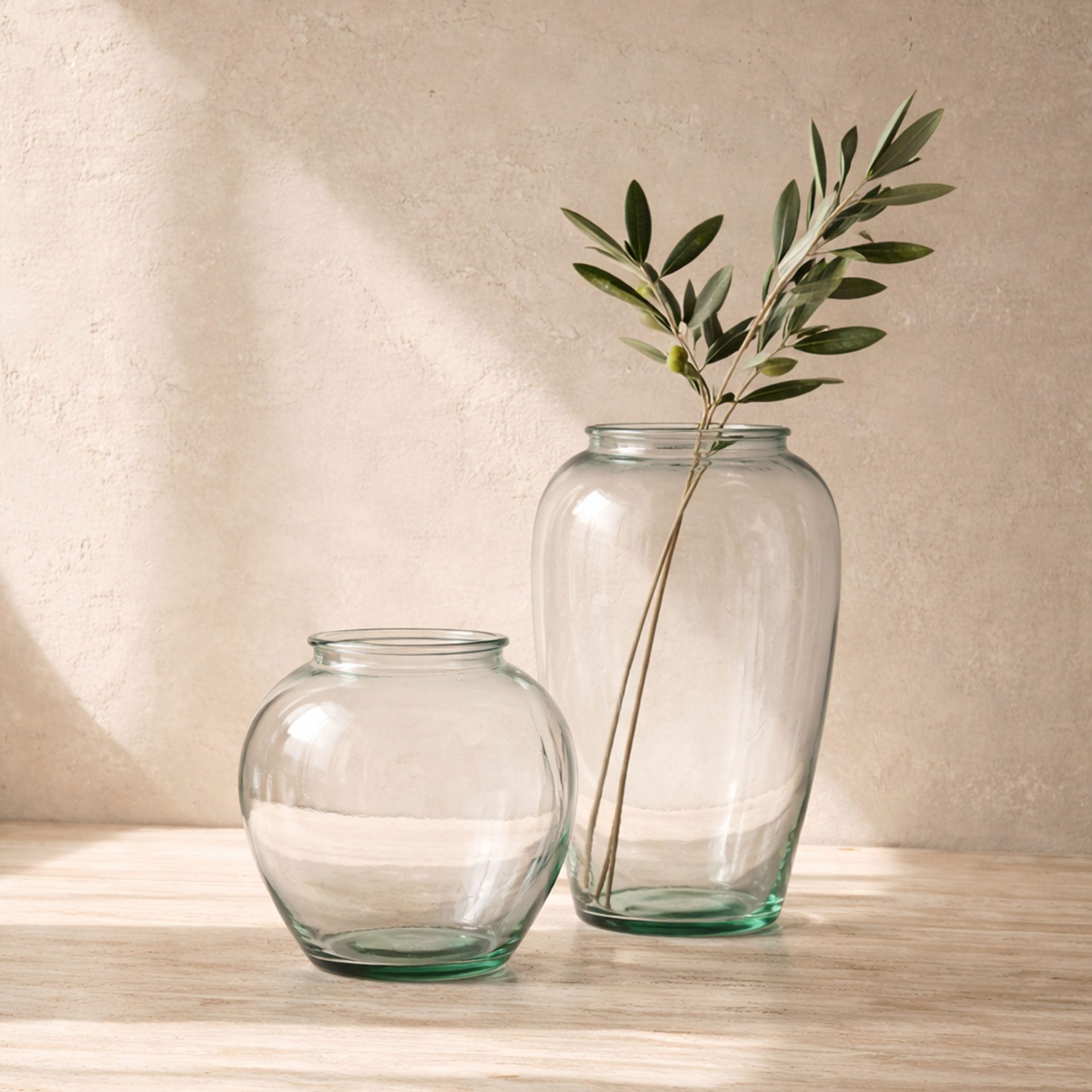 Florero Meson 38*24 cm. Vidrio reciclado transparente