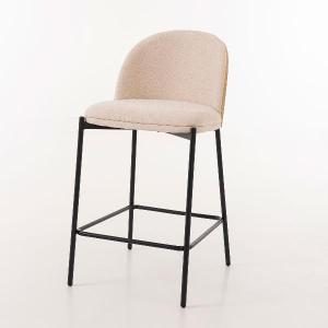 Taburete Ingrid, asiento chapa nogal curvado y tapizado beige