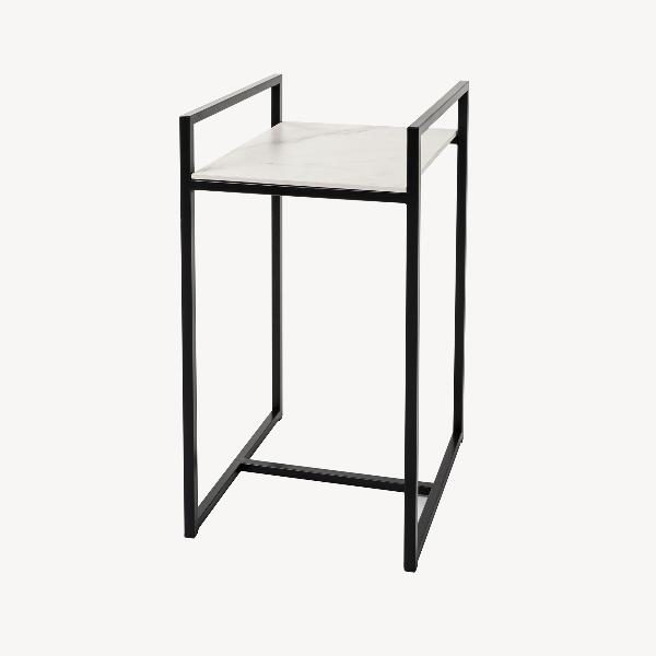 MESITA AUXILIAR BASE METAL, TAPA MARMOL. 68*40*33 CM