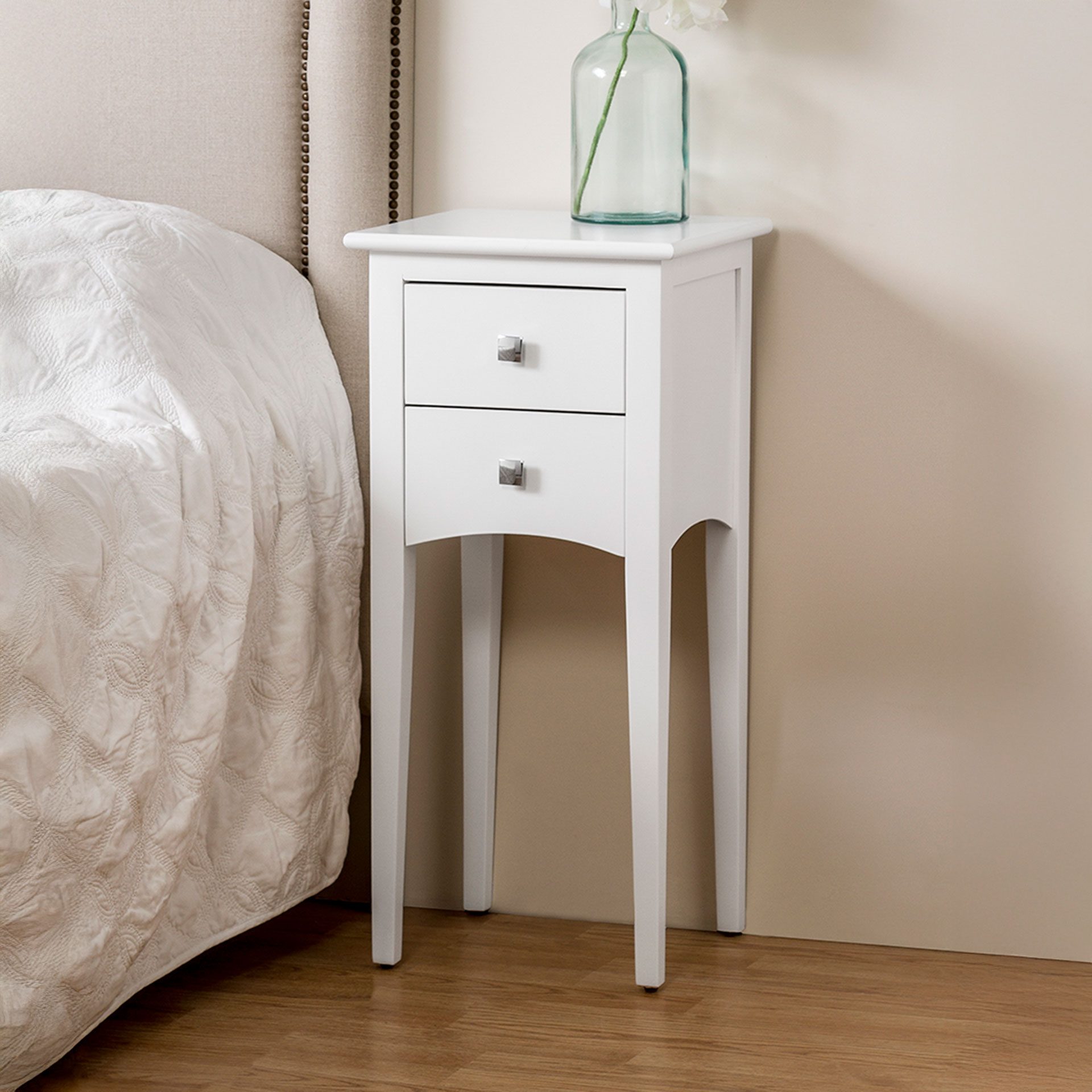 Mesita Oslo lacada blanco 70*32*33 cm (ancho 32 cm)