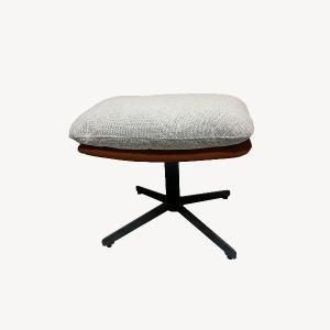 Banqueta reposapies color terracota y beige. 42*52*40 cm