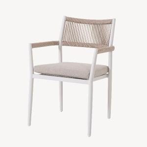 Silla Macarella blanca y asiento beige