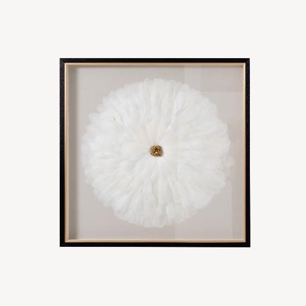 CUADRO VITRINA 80*80 CM, MARCO NEGRO Y DORADO, PLUMAS BLANCAS Y PIEDRA CRISTAL