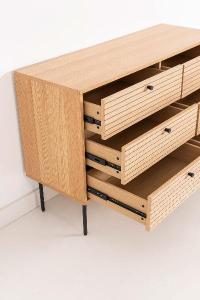 Cómoda Nela chapa roble (KIT)