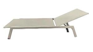 Tumbona Sofia reclinable, aluminio beige y textilene beige.