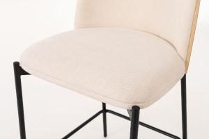 Taburete Ingrid, asiento chapa roble curvado y tapizado beige