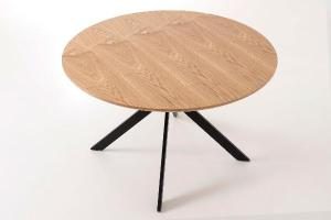 Mesa de chapa roble y pata de metal