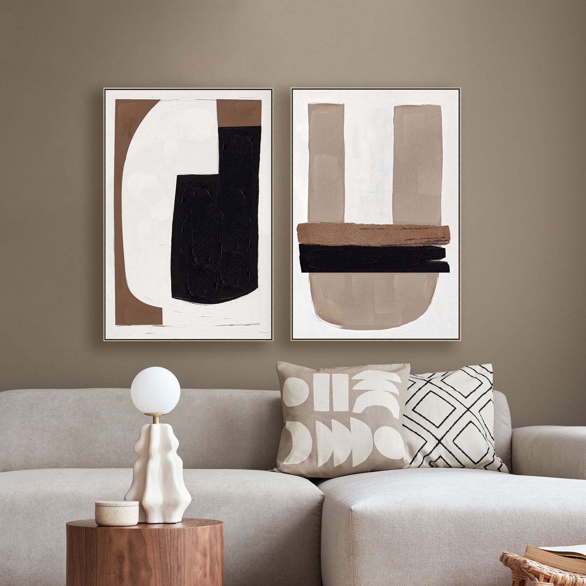 Set de 2 cuadros al óleo. Marco de madera. 60*90 cm/ud.