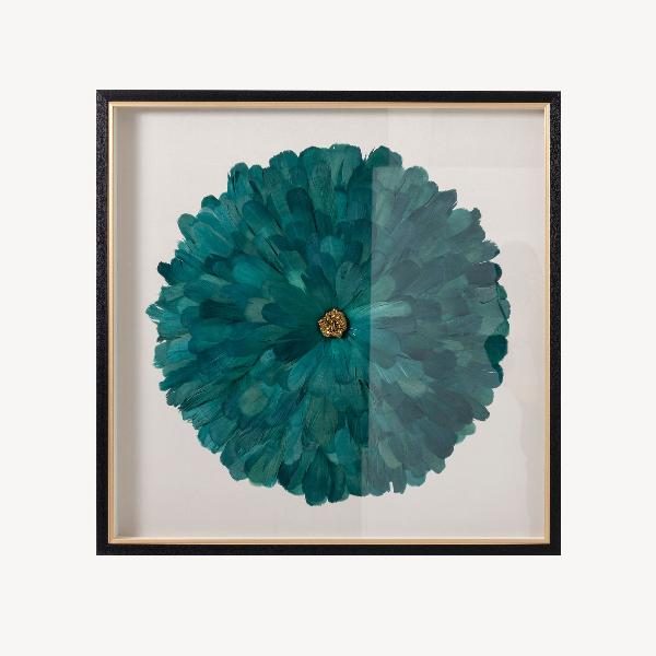 CUADRO VITRINA 80*80 CM, MARCO NEGRO Y DORADO, PLUMAS AQUA Y PIEDRA CRISTAL