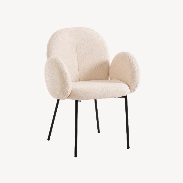 SILLA MARGOT, TAPIZADO BEIGE, PATAS METAL NEGRO
