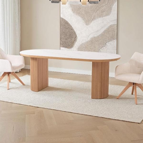 MESA COMEDOR OVALADA 200*90*76CM, TAPA PORCELANICO BLANCO, PIE CHAPA ROBLE CON PALILLERIA