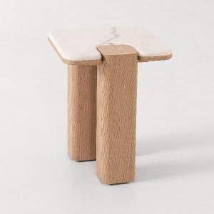 Mesa auxiliar Delfos, chapa roble y porcelanico blanco 51 cm