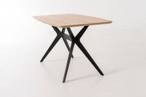 Mesa de chapa roble y pata de metal negro