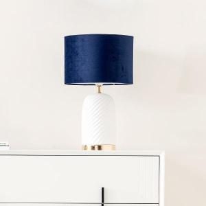 Lámpara de cerámica. Pantalla en terciopelo azul. 48*28*28 cm