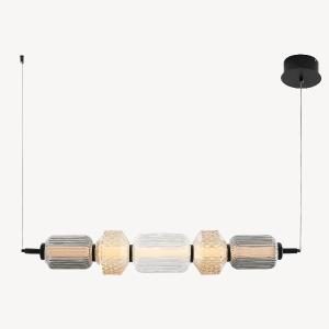 Lámpara de techo Boheme. tulipas de cristal de colores