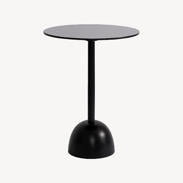 MESA AUXILIAR60*46*46 CM. BASE METAL NEGRO Y TAPA MARMOL NEGRO