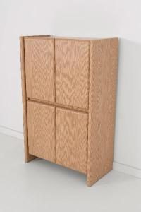 Aparador gio. alto de 4 puertas, chapa roble 90*45*140 cm