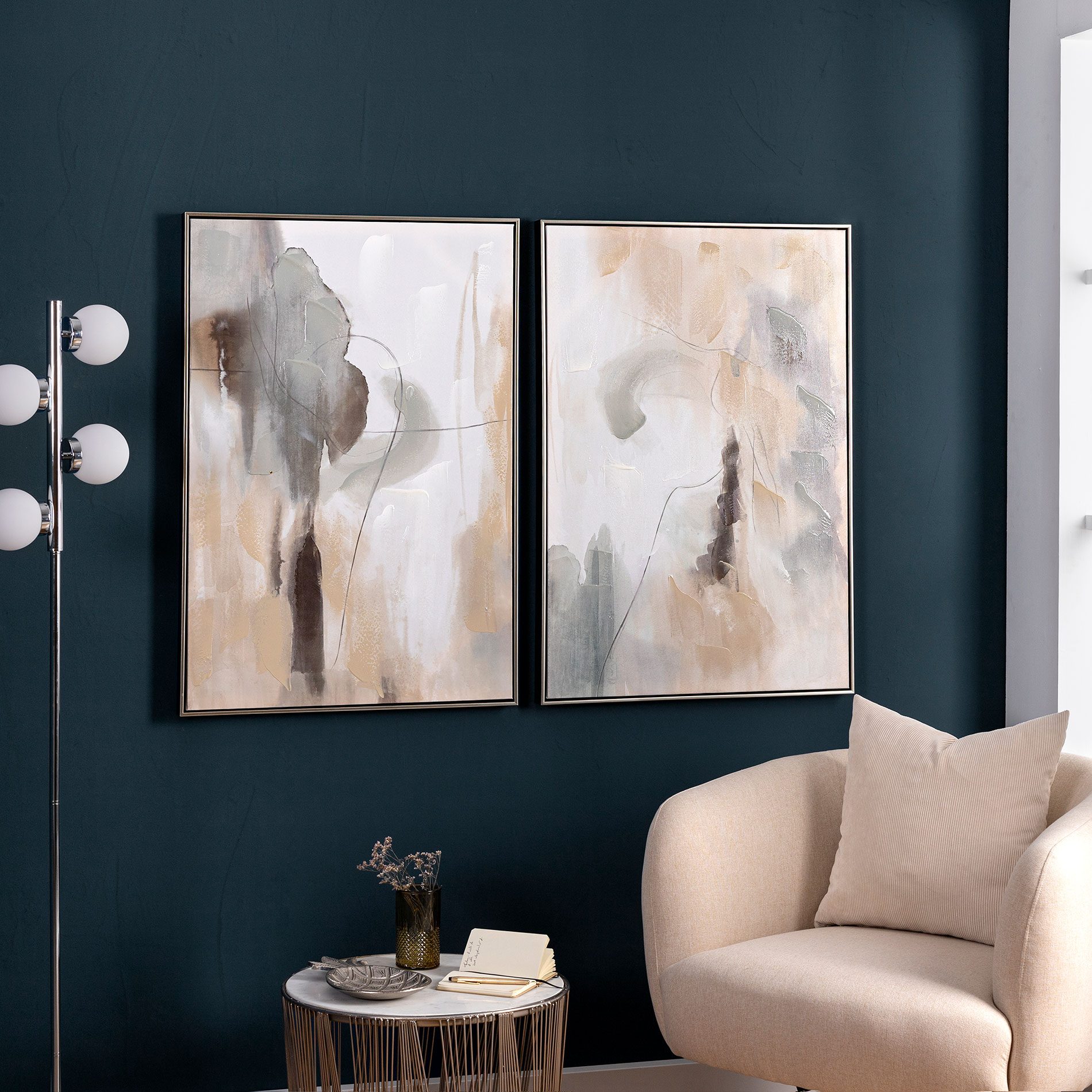 Set de 2 cuadros al óleo. Marco madera. 60*90 cm/ud.