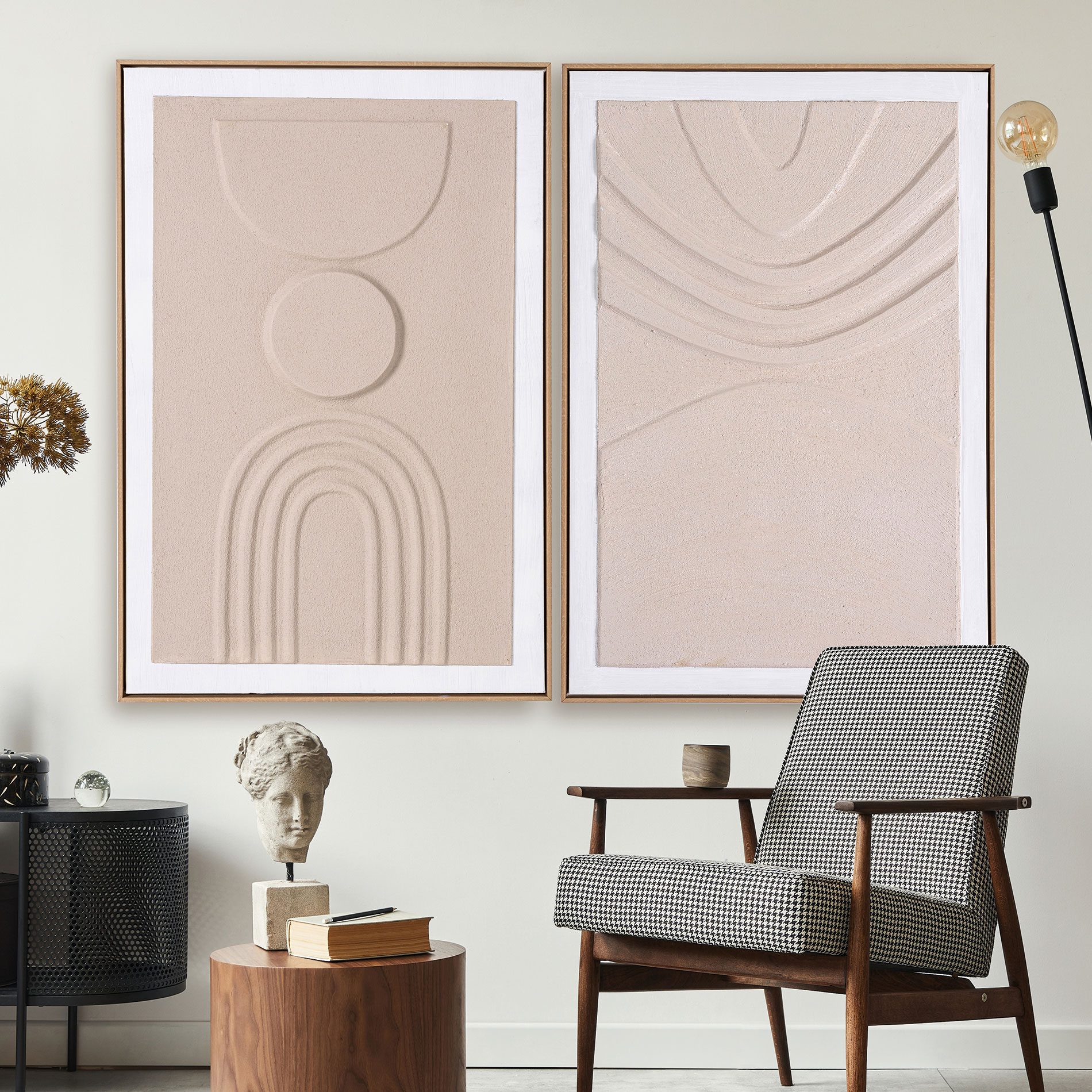 Set de 2 cuadros al óleo. Marco de madera. 60*90 cm/ud.